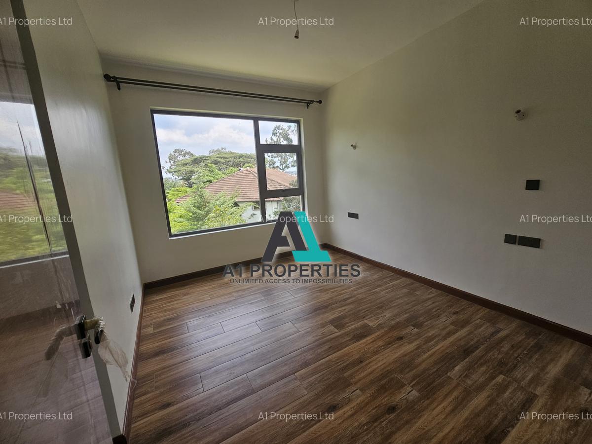 6 Bed Townhouse with En Suite in Lavington - 17