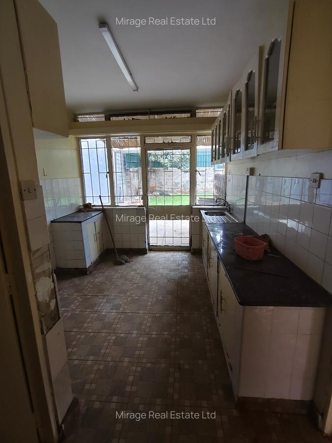 3 Bed House with Staff Quarters in Kilimani - 18