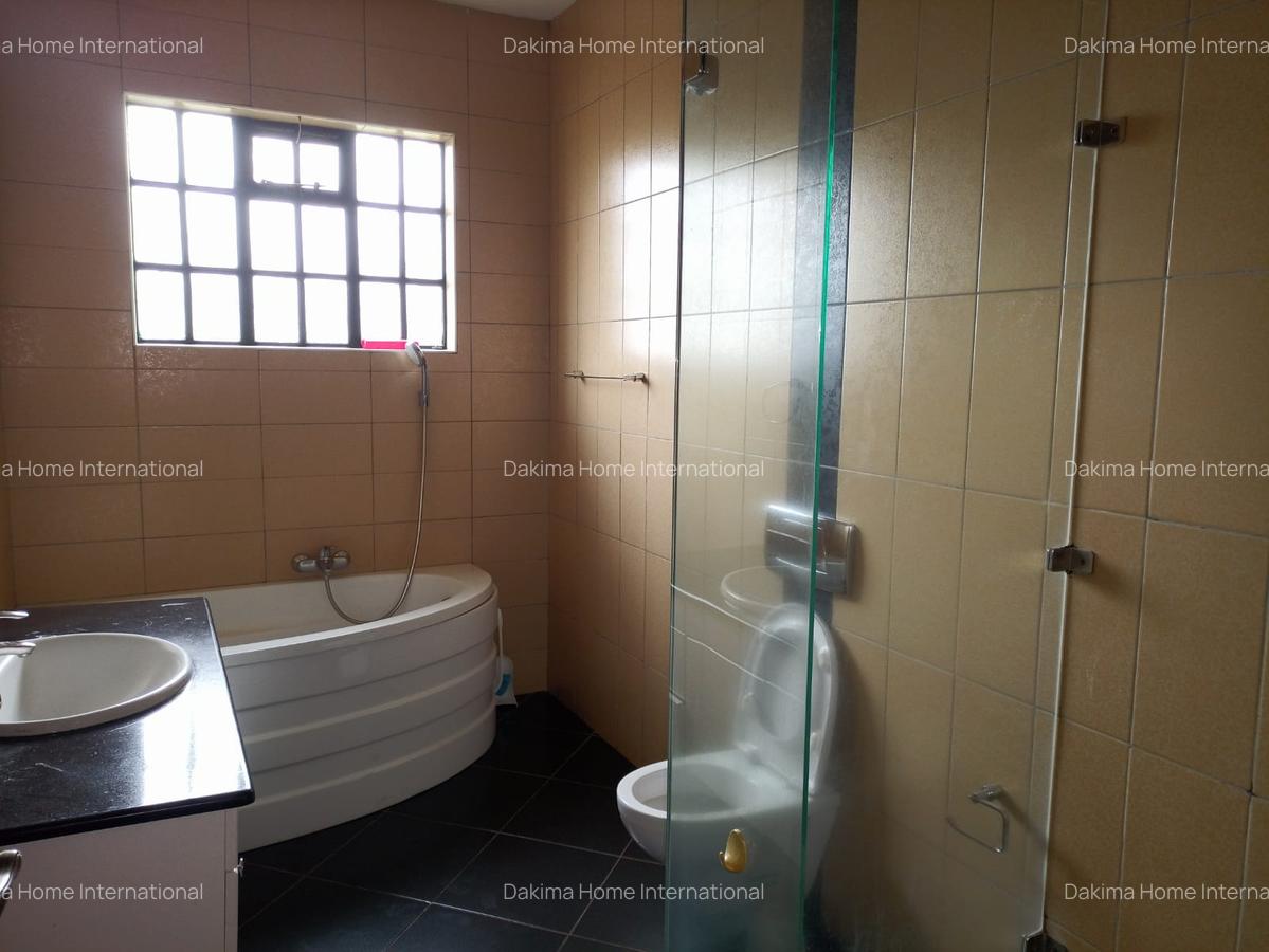 5 Bed Townhouse with En Suite in Lower Kabete - 11