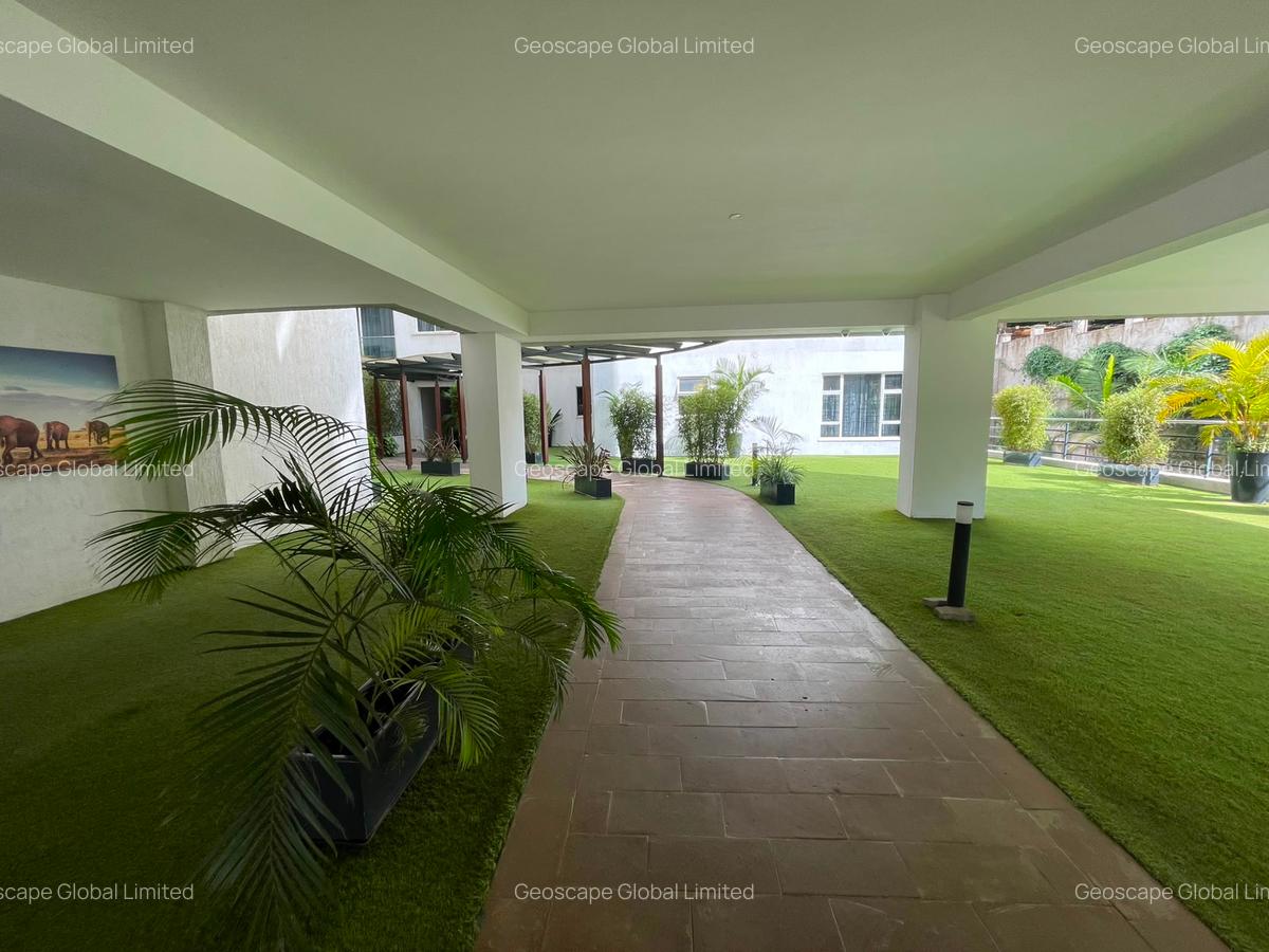 2 Bed Apartment with En Suite in Westlands Area - 15