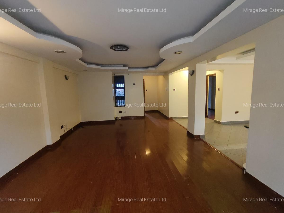 3 Bed Apartment with En Suite in Westlands Area - 18