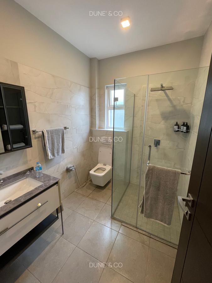Serviced 2 Bed Apartment with En Suite in Riverside - 12
