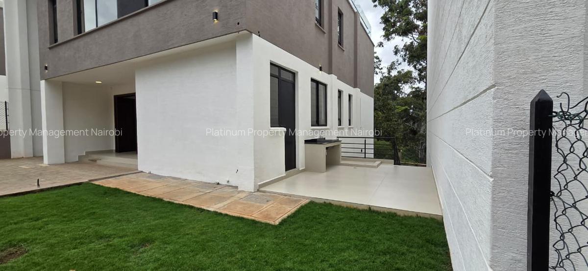 6 Bed Townhouse with En Suite at Peponi Rd - 2