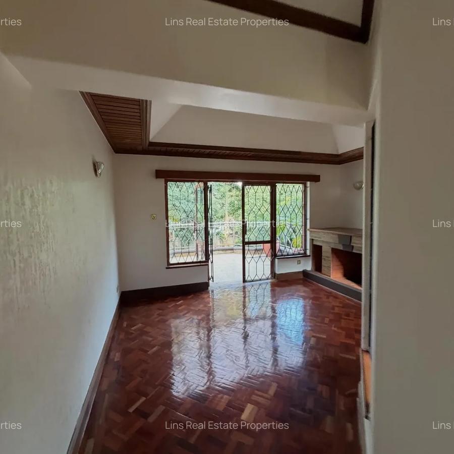 5 Bed Townhouse with En Suite in Runda - 18