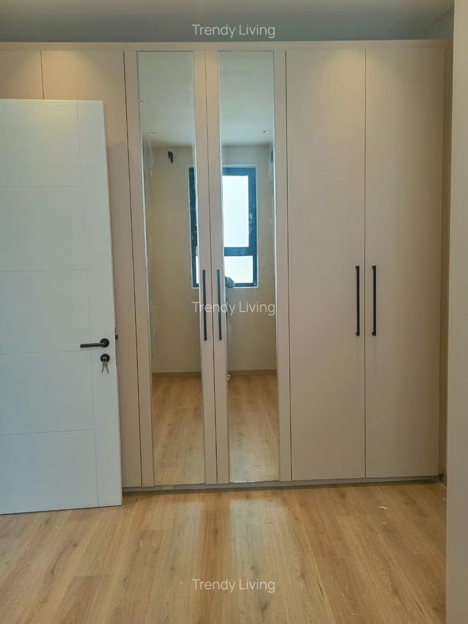 5 Bed Townhouse with En Suite in Lavington - 5