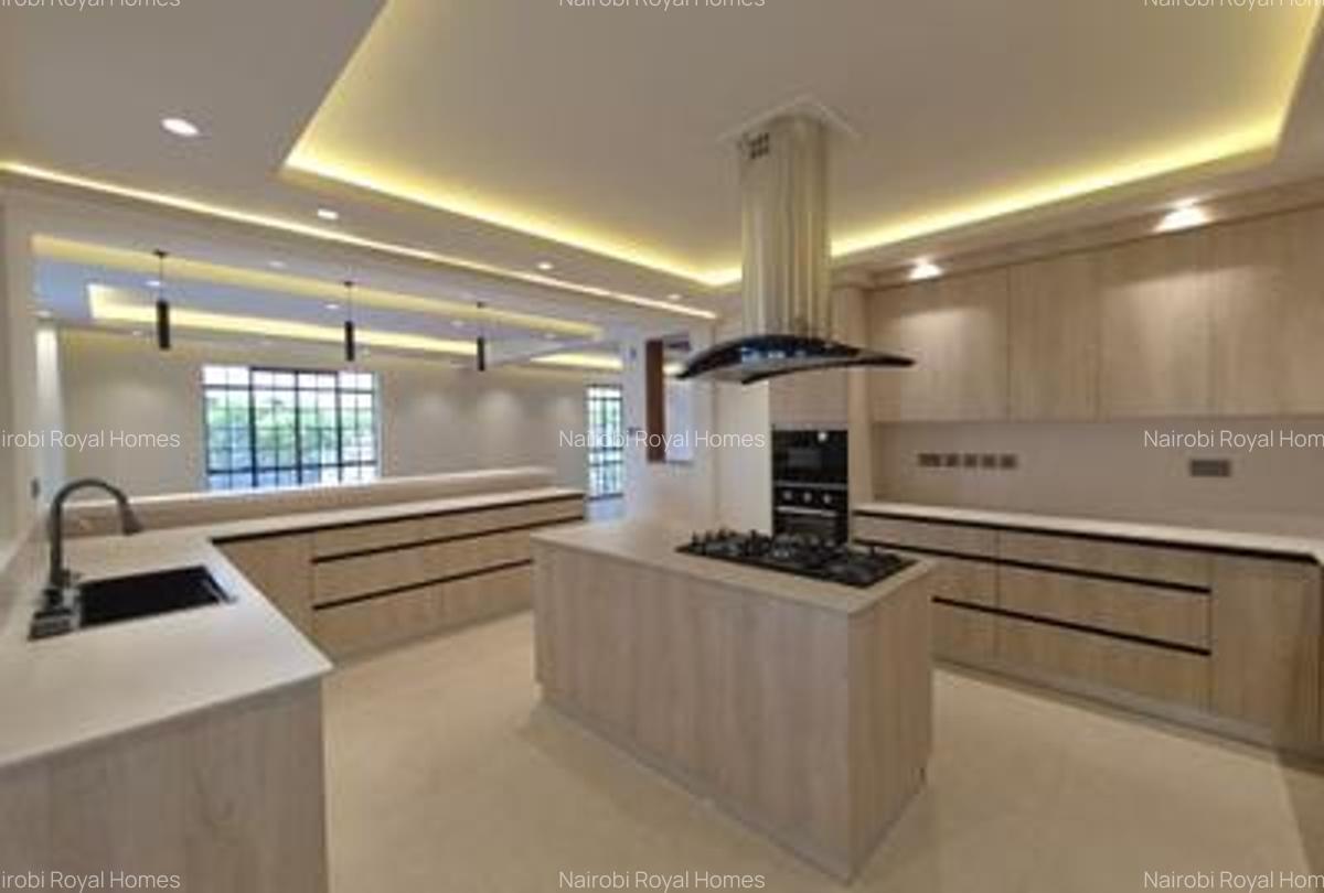 4 Bed Townhouse with En Suite at Lavington Green - 9