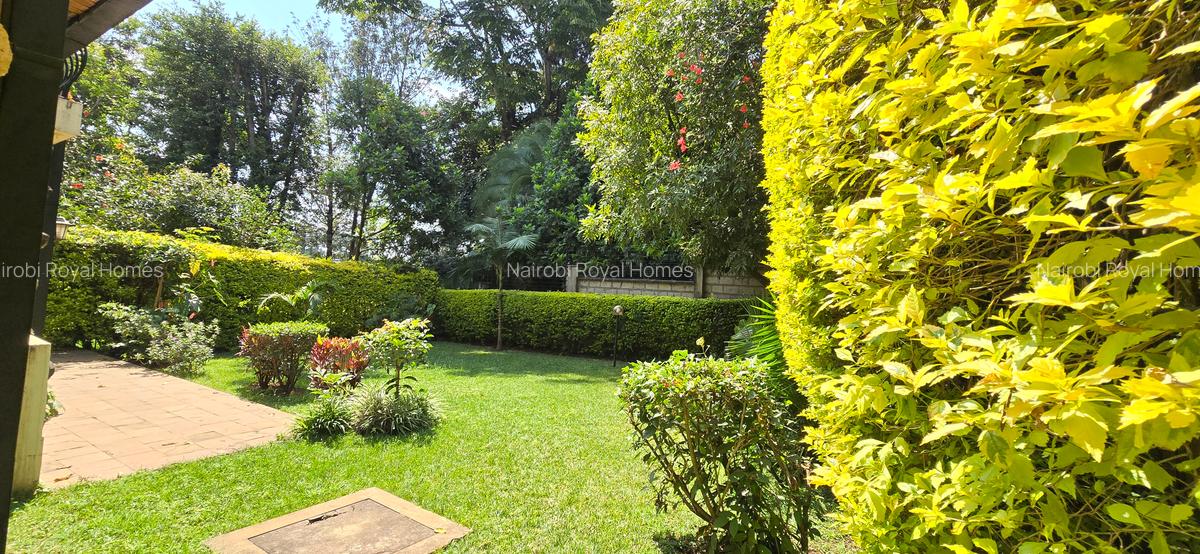 4 Bed Townhouse with En Suite at Lavington James Gichuru - 8