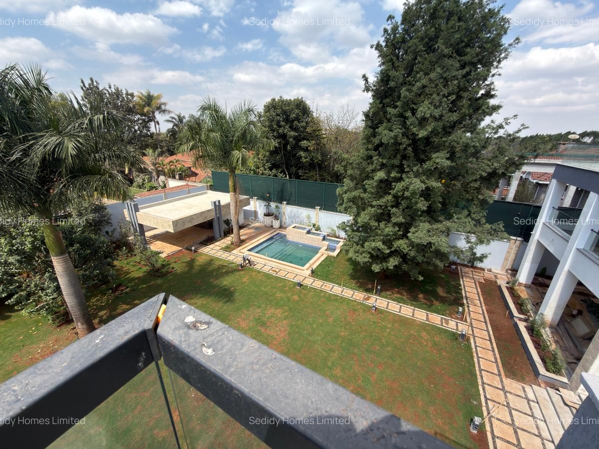 5 Bed Villa with En Suite in Runda - 17