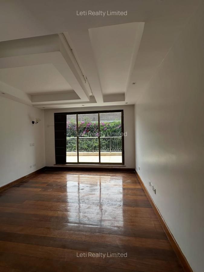 5 Bed Townhouse with En Suite in Lavington - 10