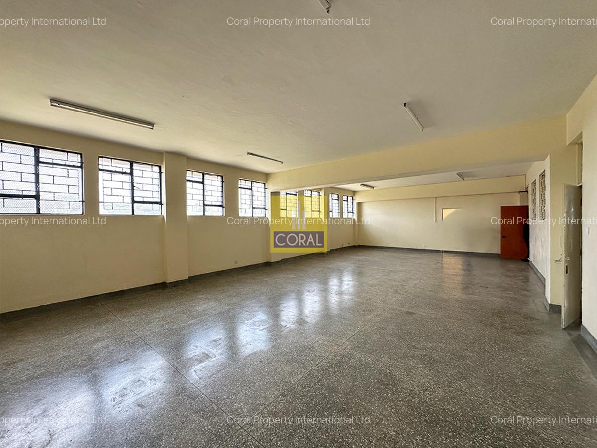 Office in Industrial Area - 13