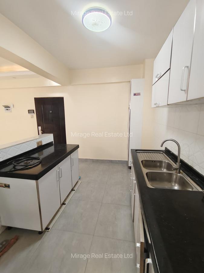 3 Bed Apartment with Gym in Kilimani - 13