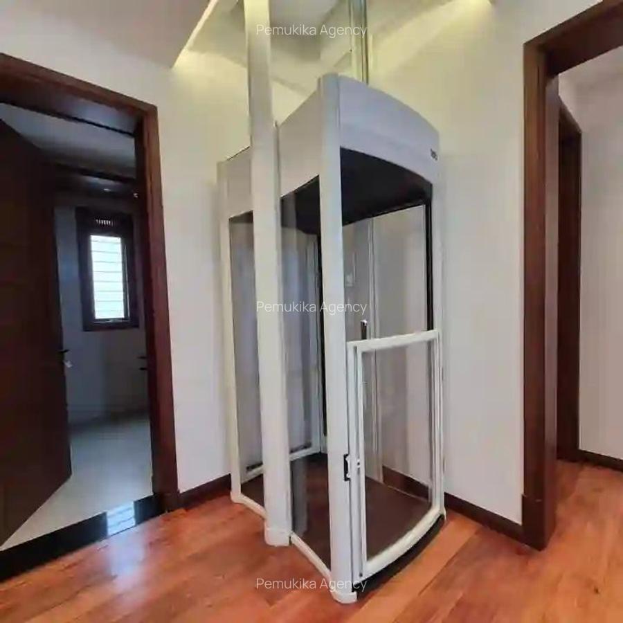 4 Bed Townhouse with En Suite in Runda - 7