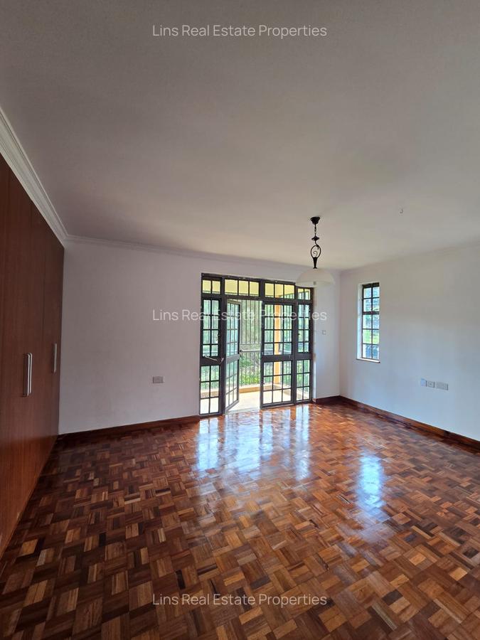 4 Bed Townhouse with En Suite in Loresho - 10