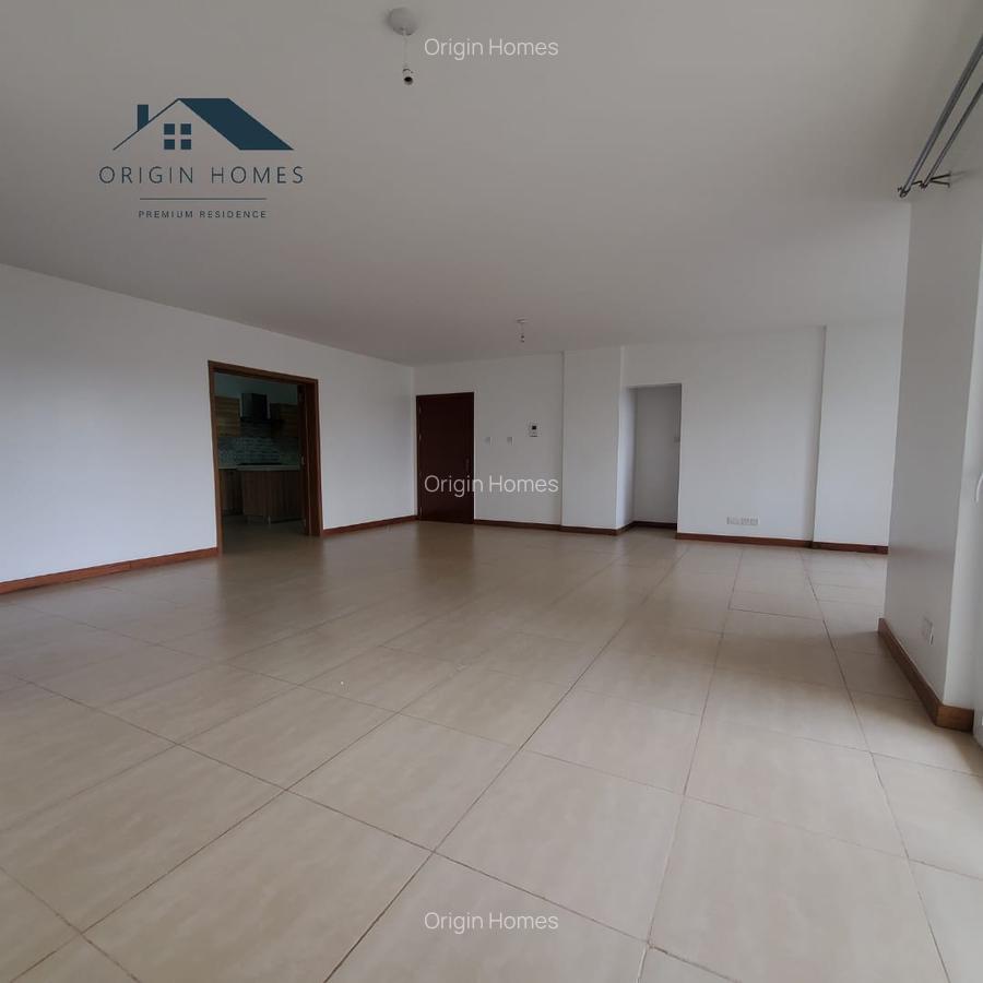 3 Bed Apartment with En Suite at Lavington - 5