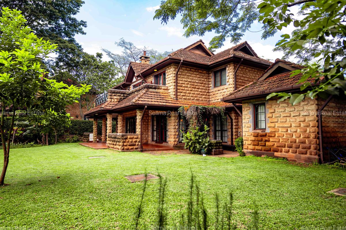 4 Bed House with En Suite at Windsor - 17