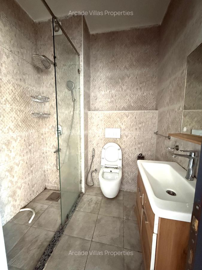 Studio Apartment with En Suite in Kileleshwa - 10