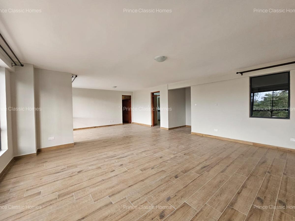 3 Bed Apartment with En Suite in Lavington - 5