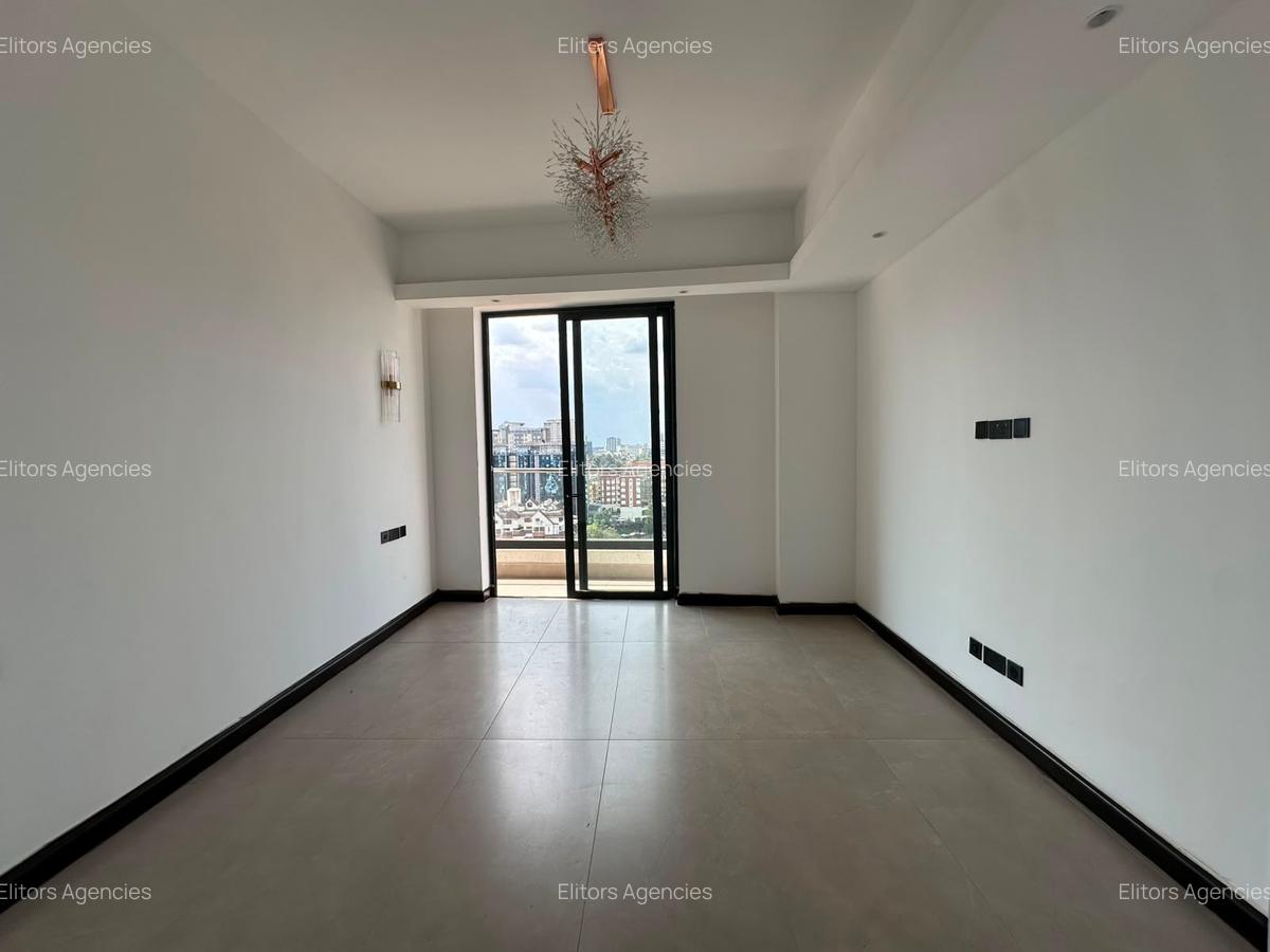 3 Bed Apartment with En Suite at Riverside Drive - 18