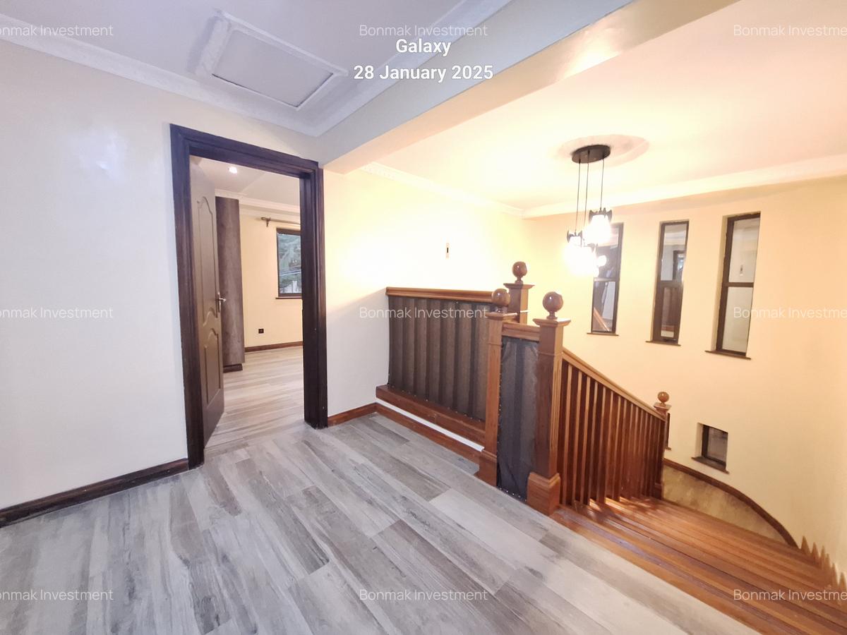 4 Bed Townhouse with En Suite at Off James Gichuru - 9