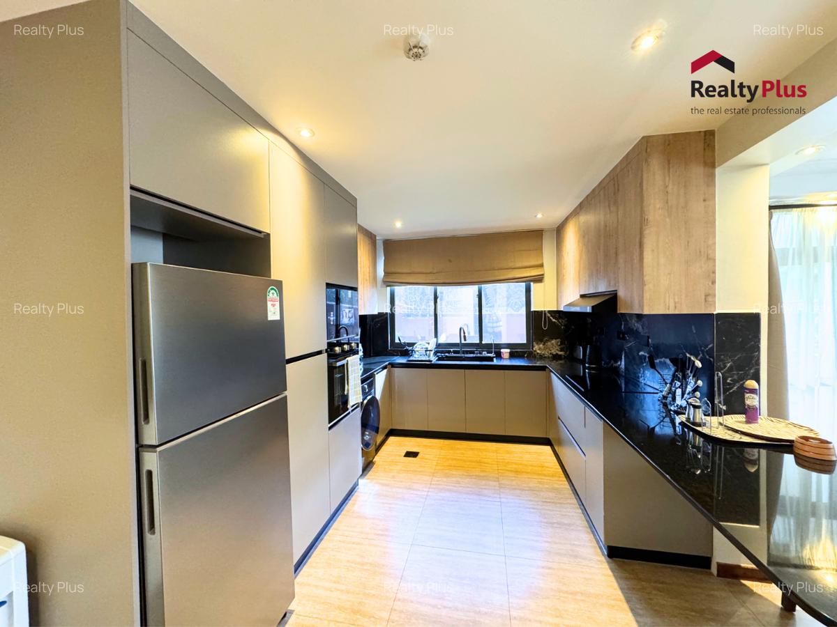 Serviced 2 Bed Apartment with En Suite at Dennis Pritt Road - 7