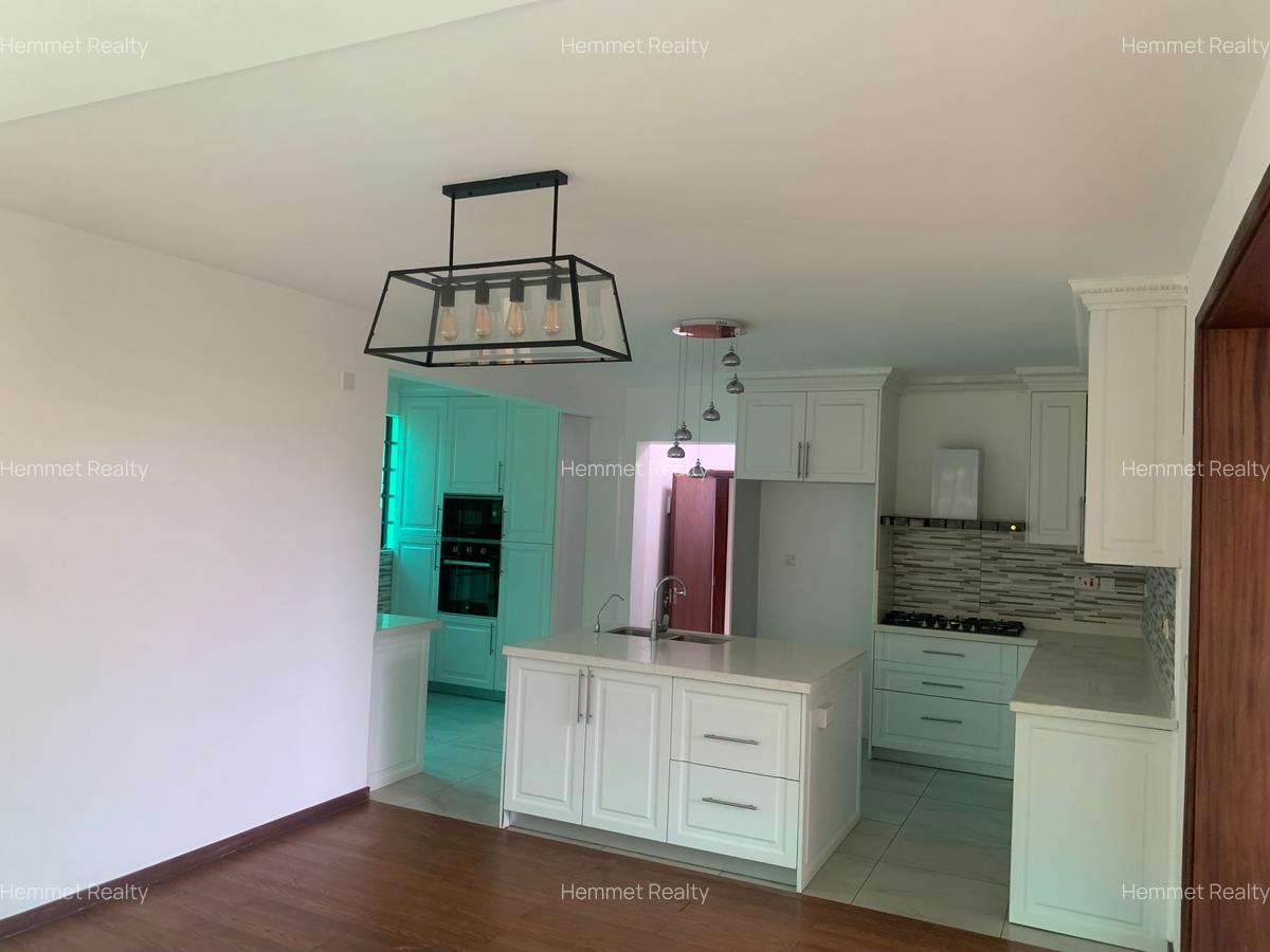 4 Bed Villa with En Suite in Kitisuru - 8