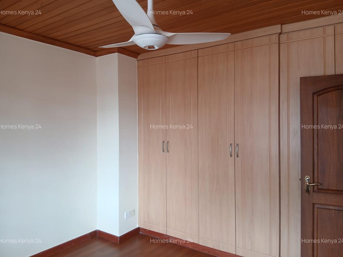 4 Bed House in Runda - 13