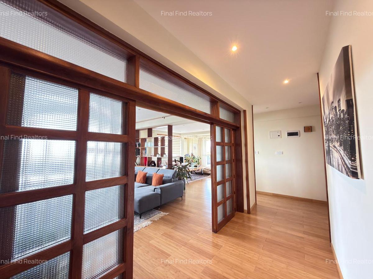 Serviced 3 Bed Apartment with En Suite in Parklands - 6