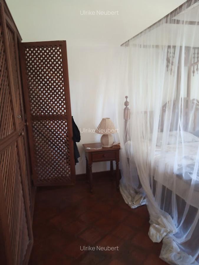 3 Bed House with En Suite at Ocean Beach Drive - 17
