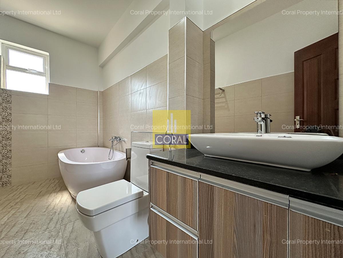 3 Bed Apartment in Parklands - 10