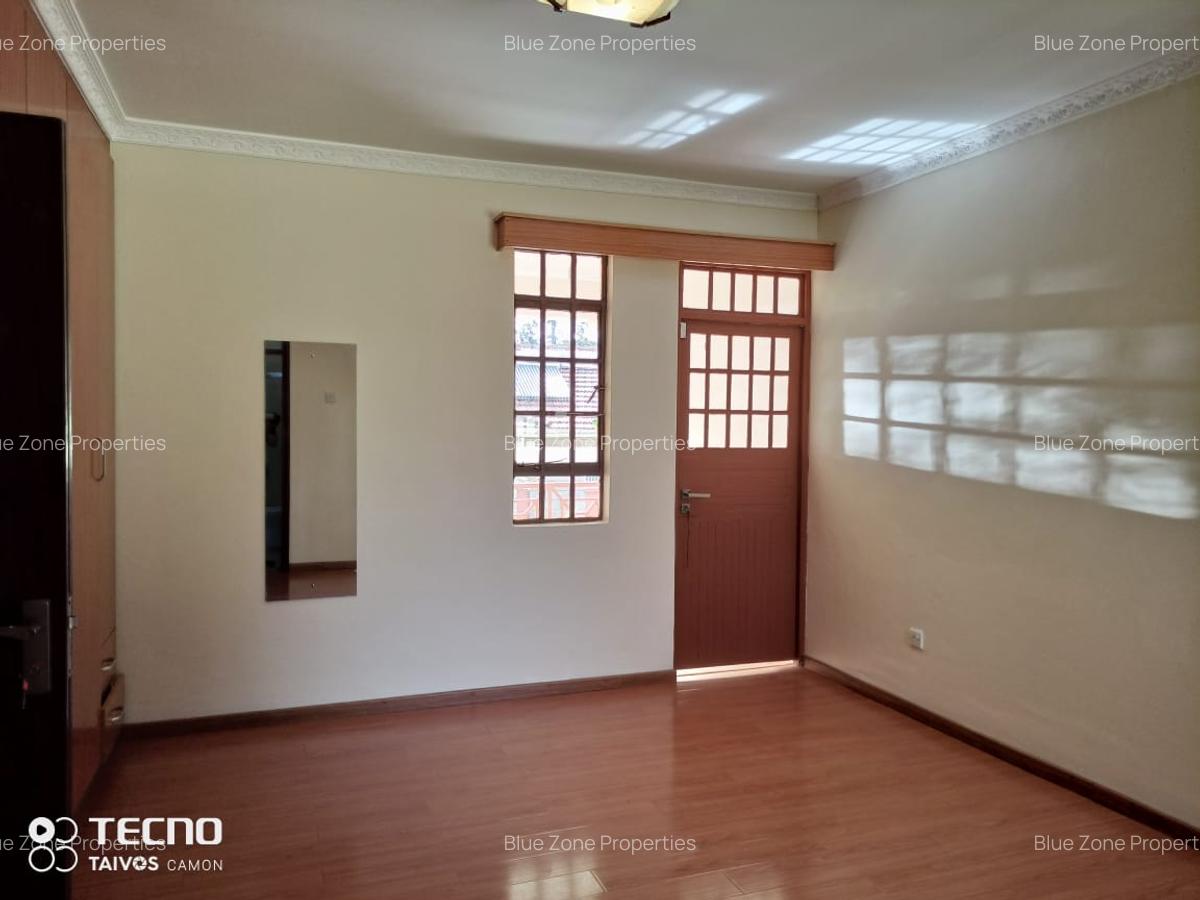 4 Bed Townhouse with En Suite at Off Mimosa Rd - 6