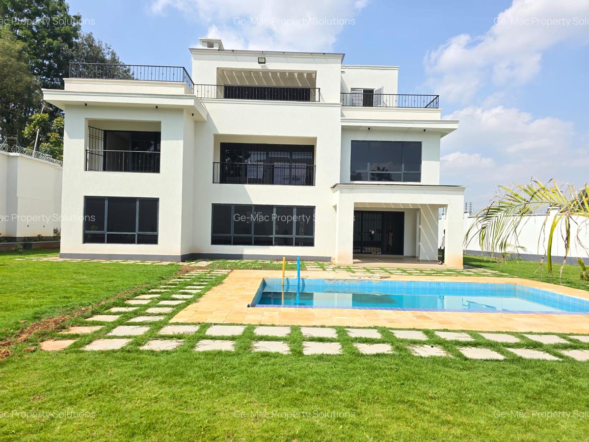 6 Bed House with En Suite in Loresho - 1