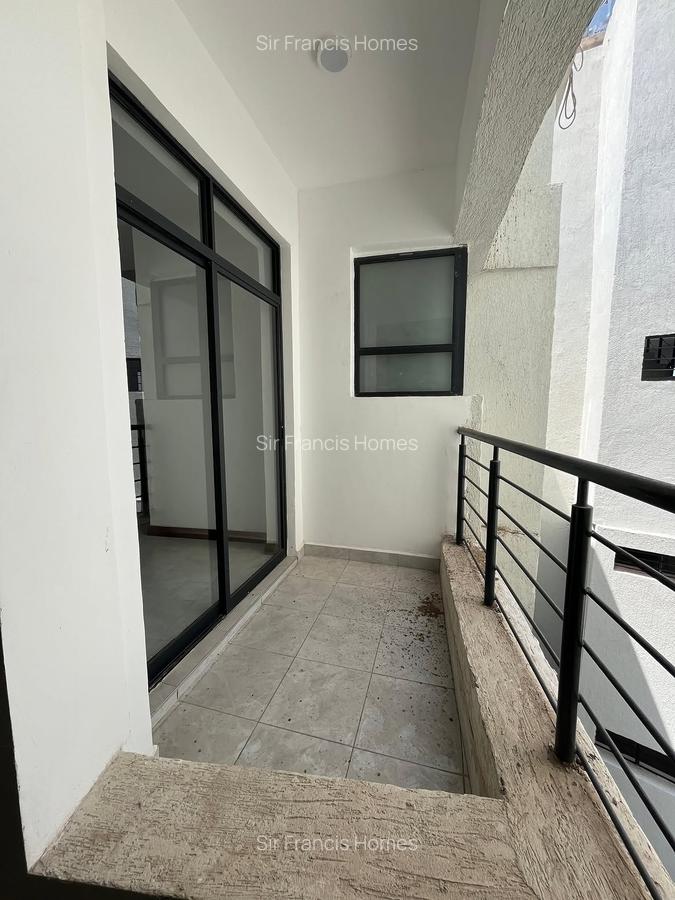 Serviced 2 Bed Apartment with En Suite in Kilimani - 13