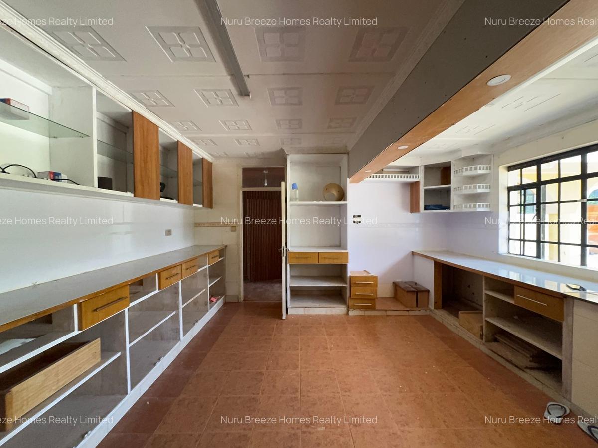 5 Bed House with En Suite in Loresho - 15