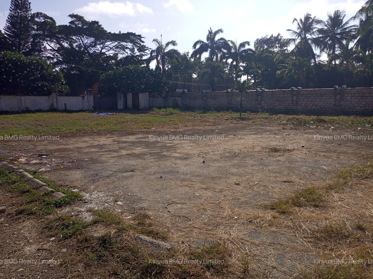 1.4 m² Land at Beach Road - 3
