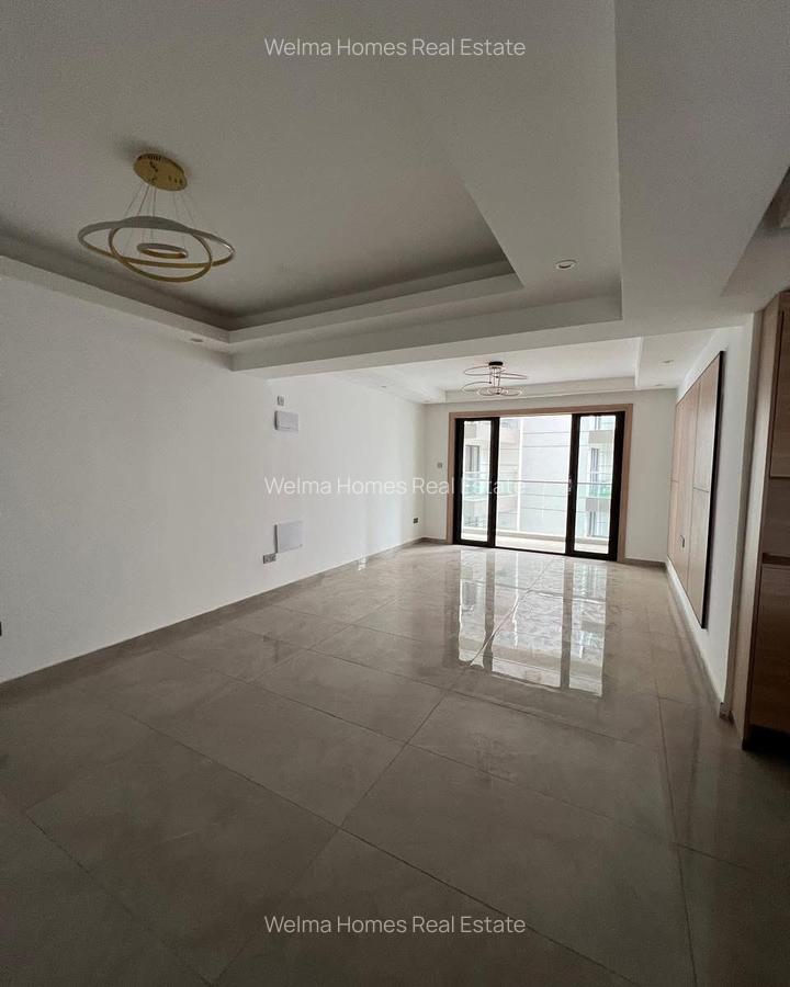 3 Bed Apartment with En Suite in Riverside - 4