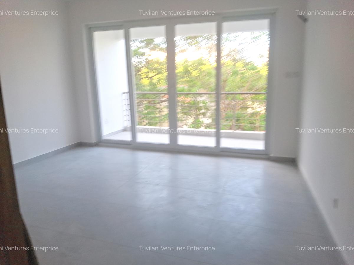 Serviced 2 Bed Apartment with En Suite at Nyali Mombasa Kenya - 4