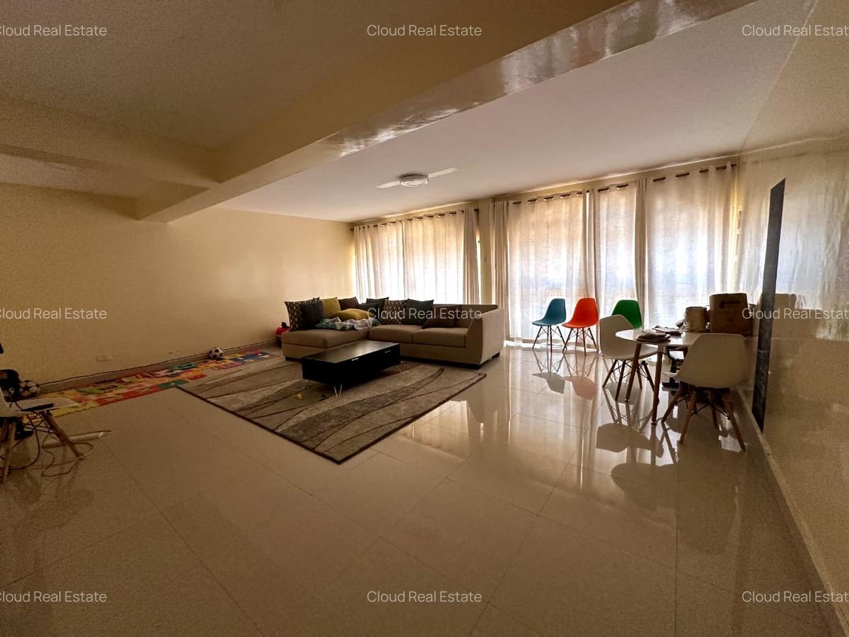 5 Bed House with En Suite in Karen - 4