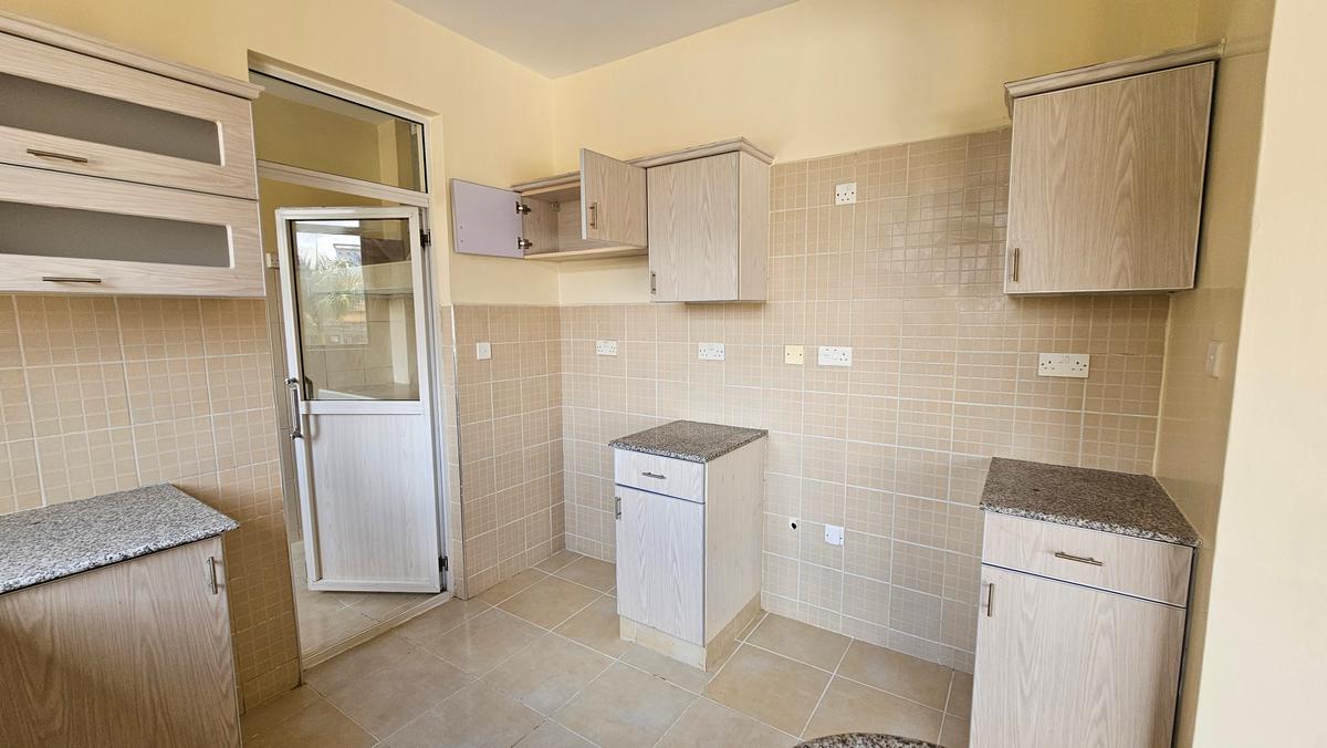 2 Bed Apartment with En Suite at Ring Road - 5