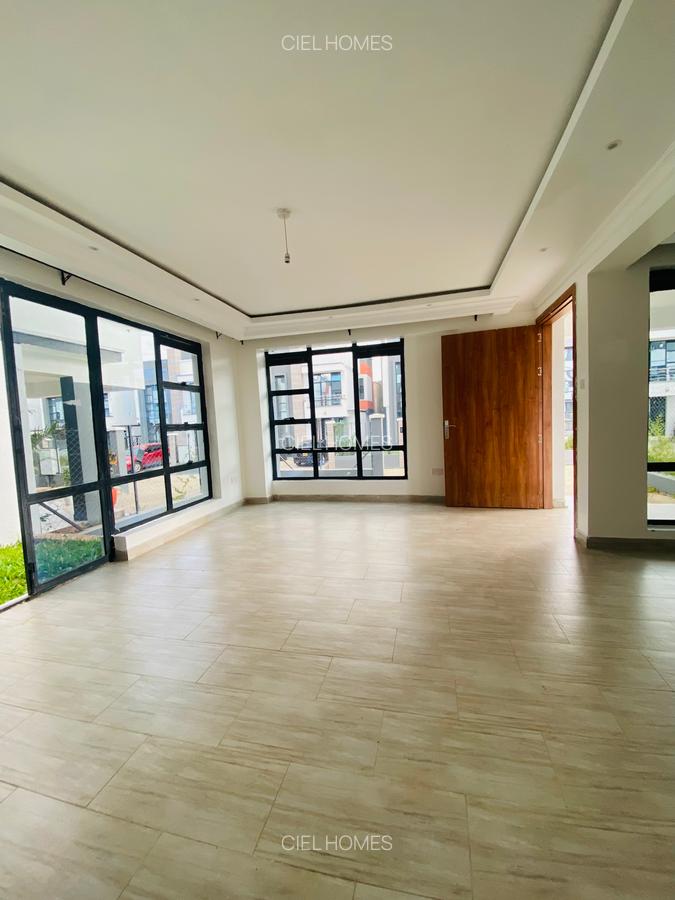 4 Bed Villa with En Suite at Eastern Bypass - 4