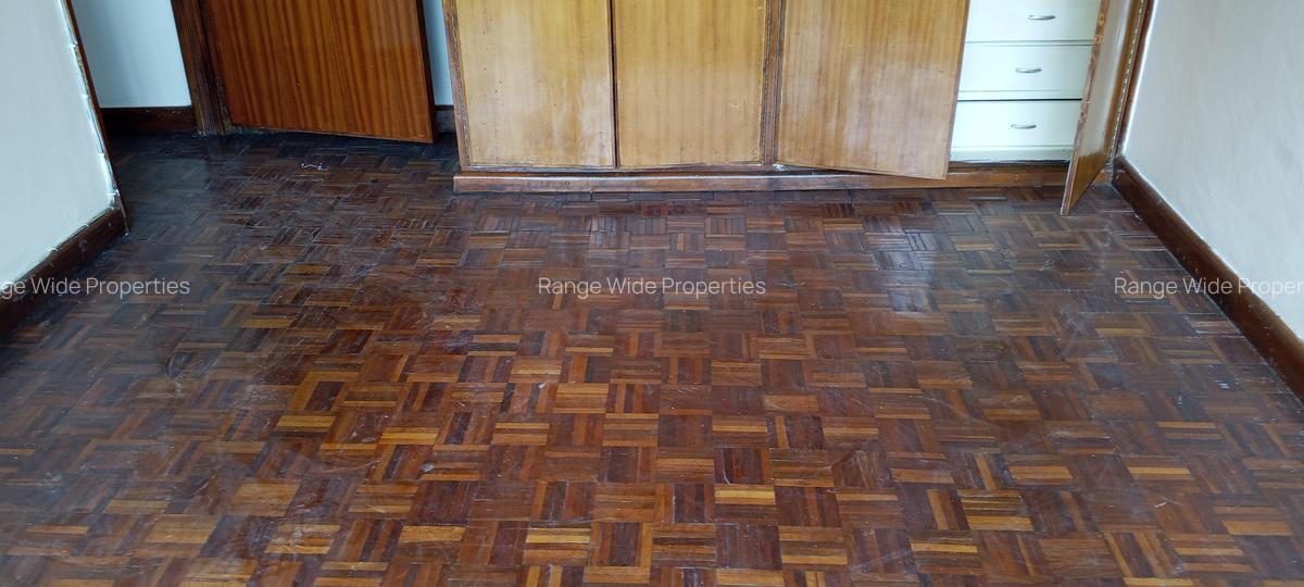 3 Bed Apartment with En Suite in Lavington - 9