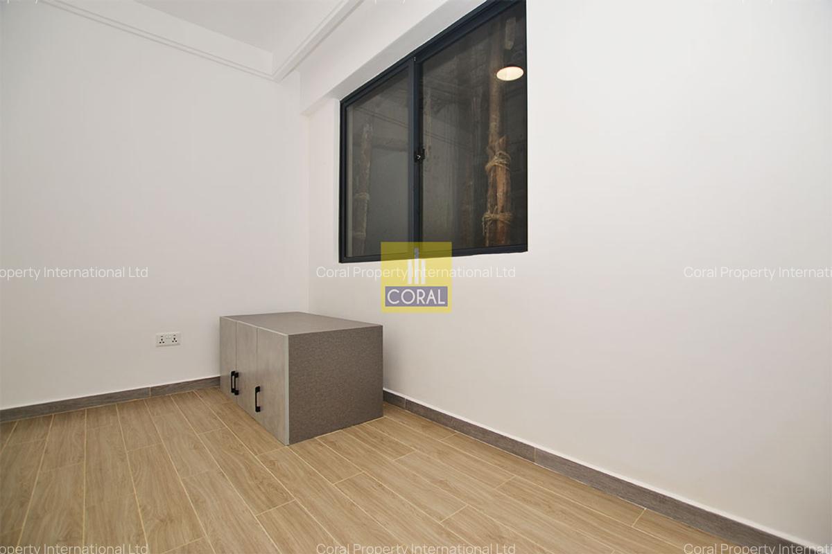 2 Bed Apartment in Riverside - 6