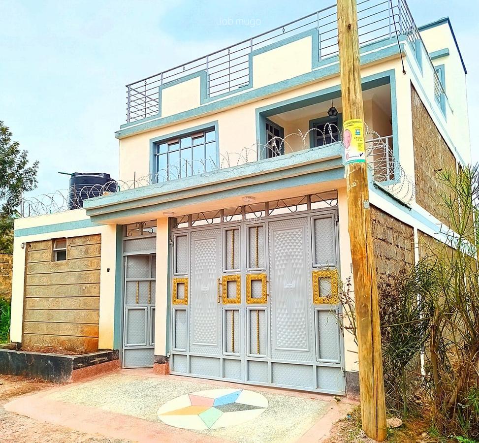 5 Bed House with En Suite at Riverside - 1