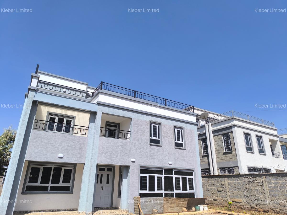 6 Bed House with En Suite in Gikambura - 1