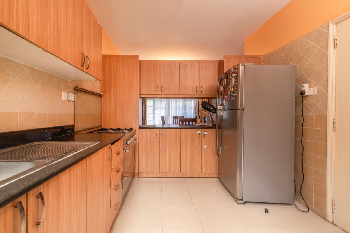 4 Bed Townhouse with En Suite in Langata - 6