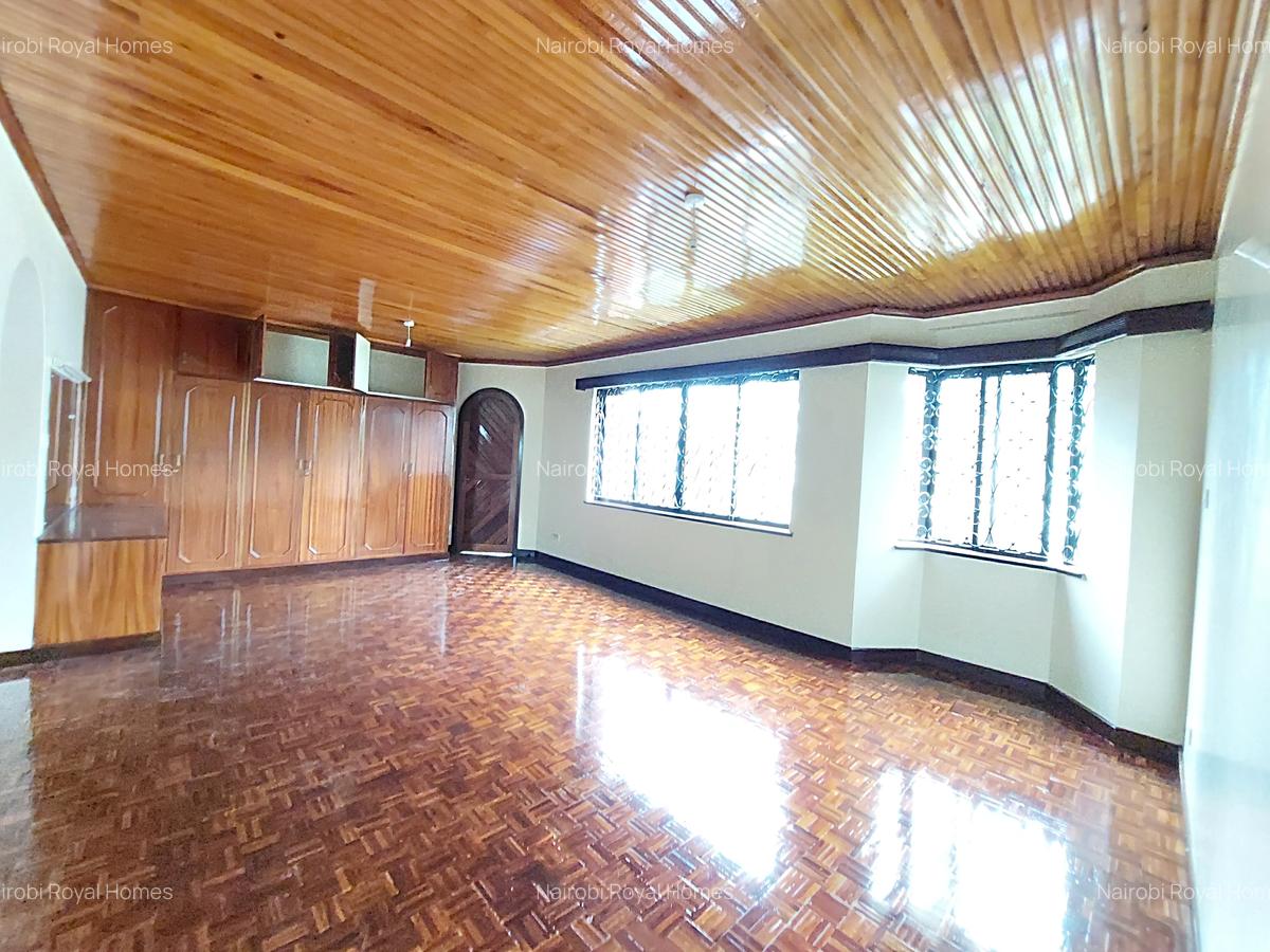6 Bed Townhouse with En Suite at Kilimani Road - 16