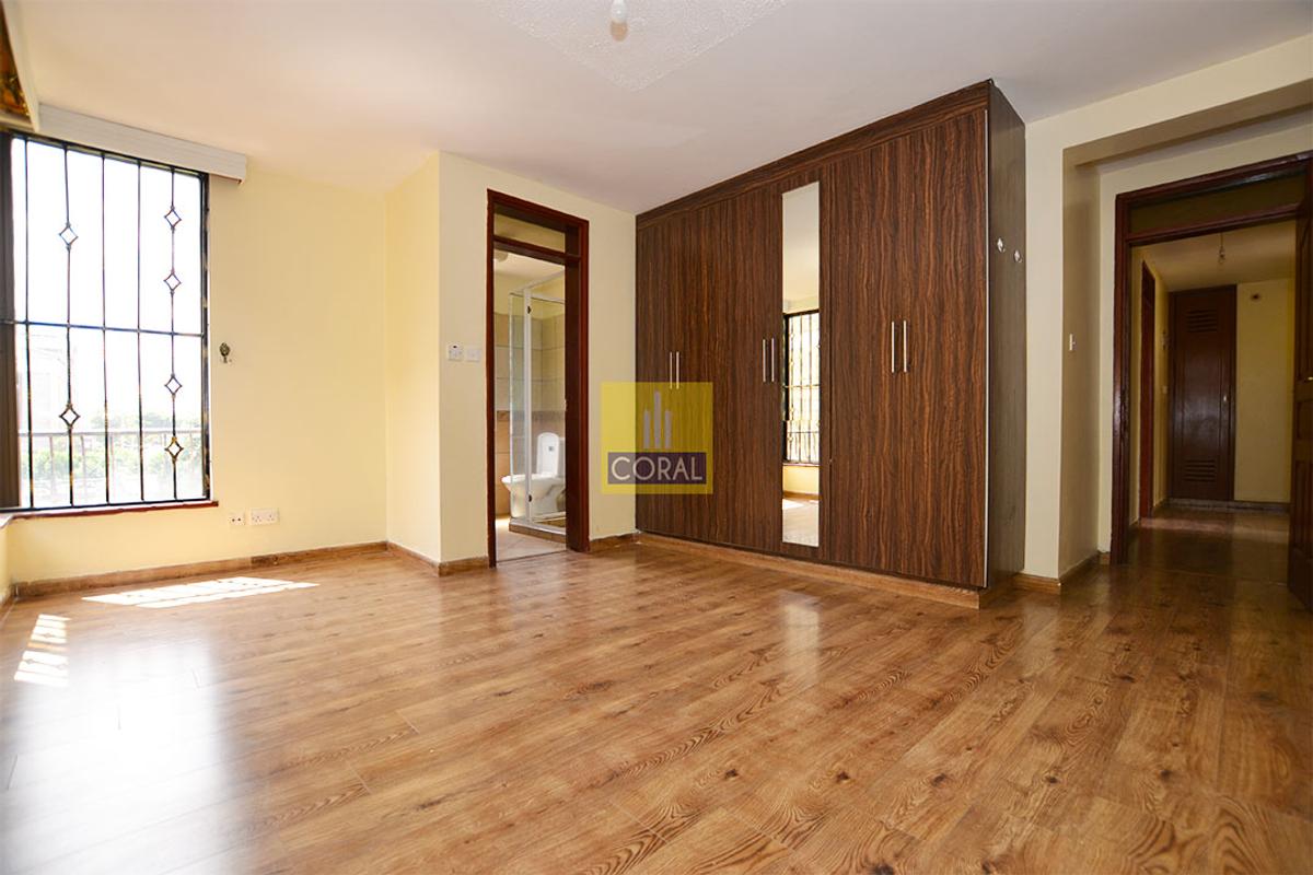 3 Bed Apartment with Lift in Kilimani - 15