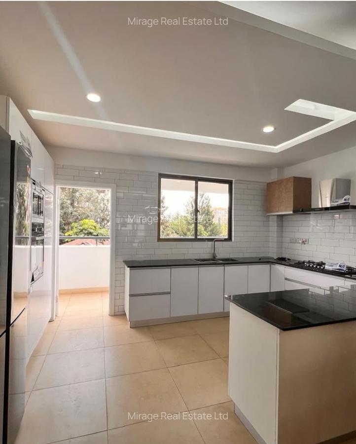 3 Bed Apartment with En Suite in Lavington - 15