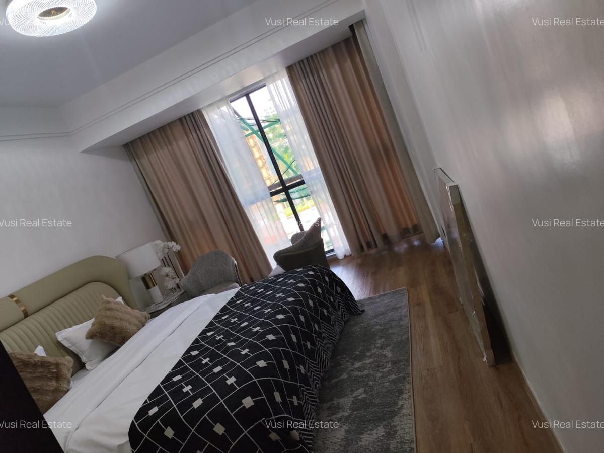 3 Bed Apartment with En Suite in Lavington - 5