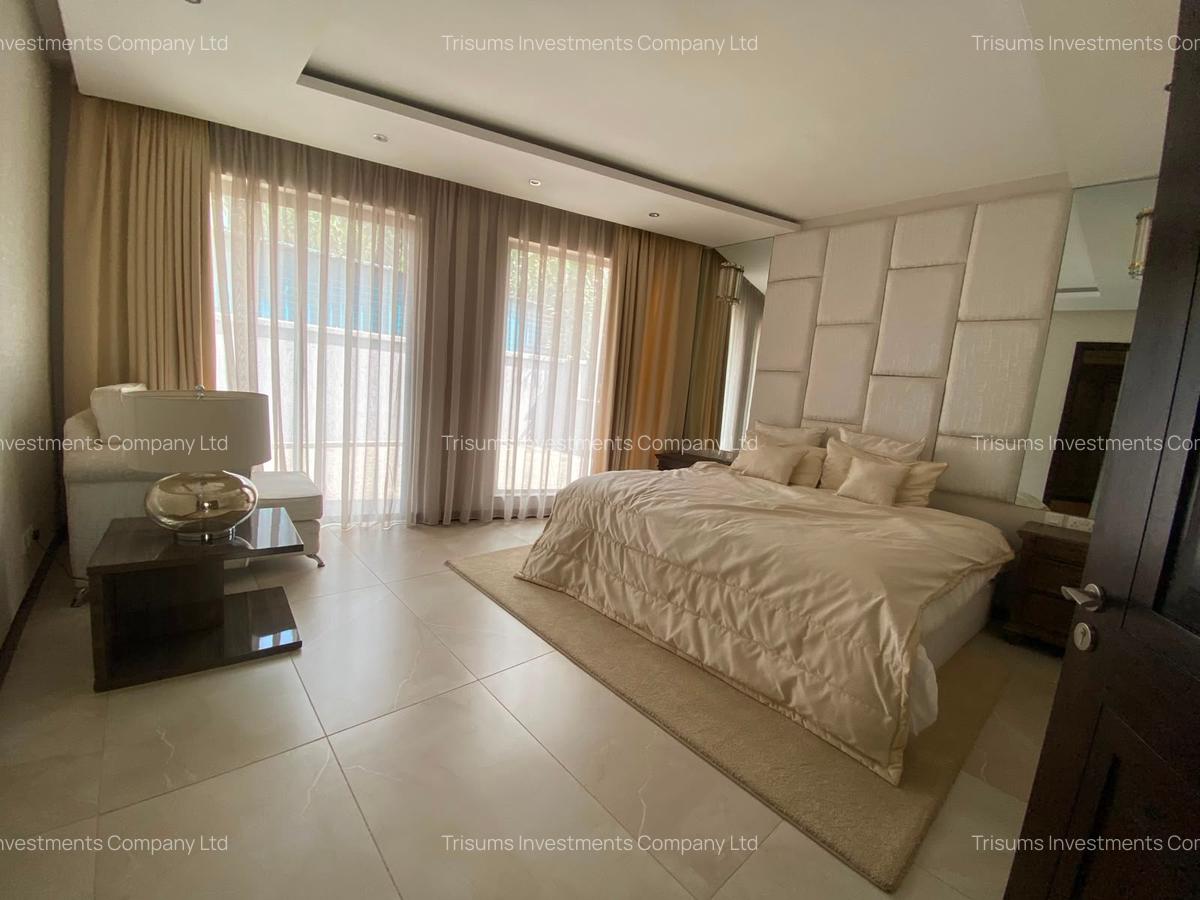 3 Bed Apartment with En Suite in Riverside - 11