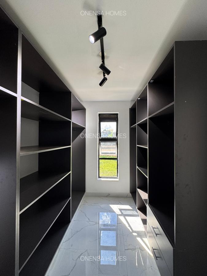 5 Bed House with En Suite in Eastern ByPass - 14
